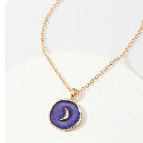 Purple galaxy pendant chain